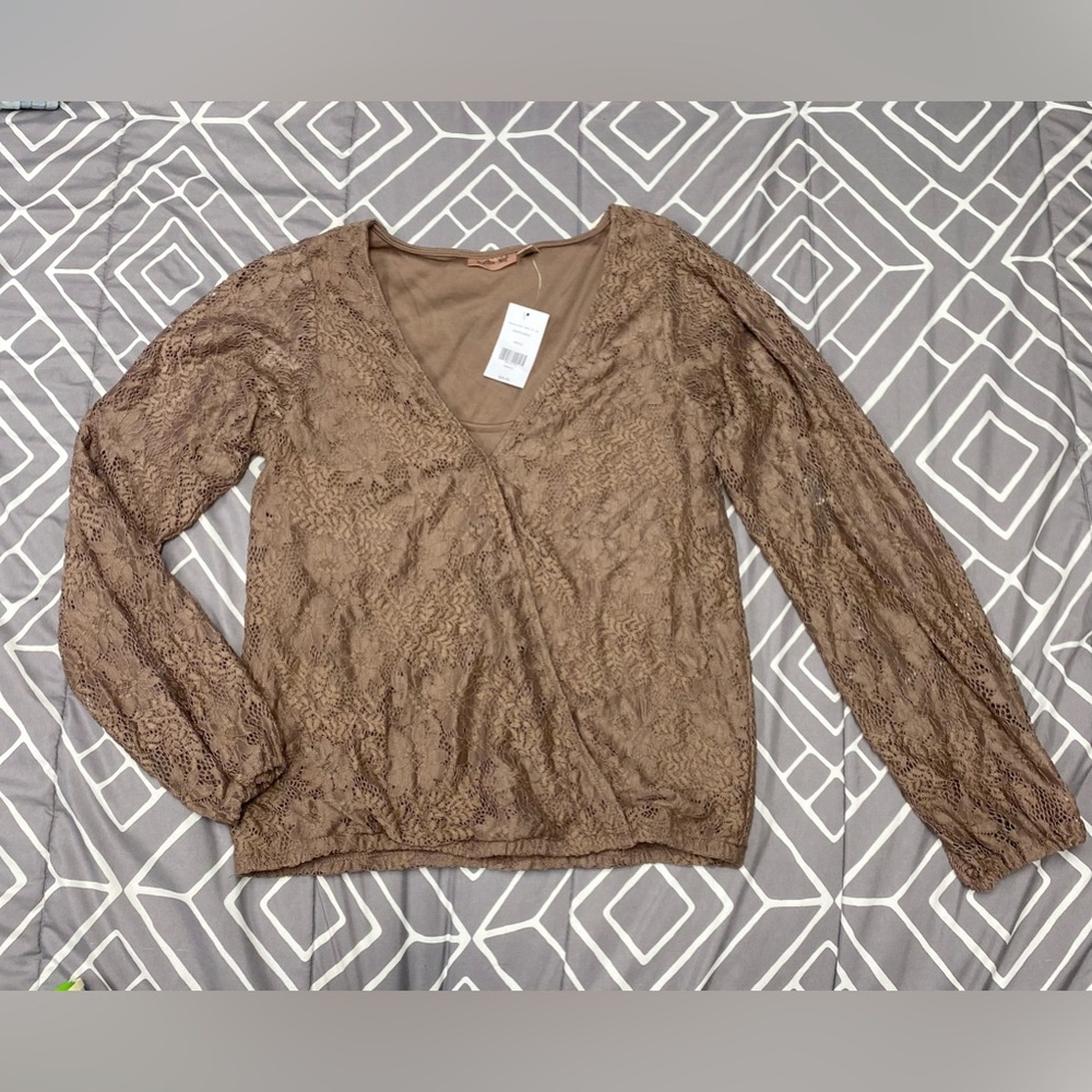 Women’s Buckle Blouse